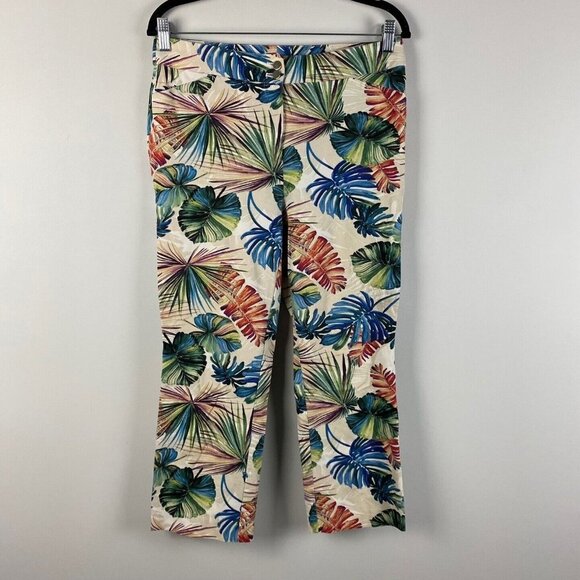 Chicos Pants Womens 0 US 4 Secret Stretch Palm-Print Straight-Leg Crops - Picture 1 of 9